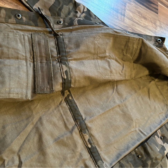 Camo jacket size Large - Picture 3 of 8